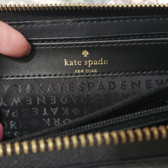 Authentic Kate Spade Wallet - Picture 4 of 5